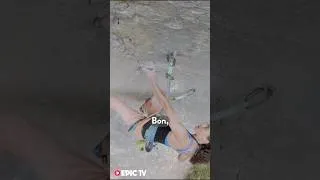 Miniature : Supercrackinette (9a+) pas à pas avec Nolwen Berthier … .