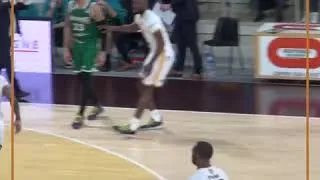 Miniature : ORLEANS LOIRET BASKET - NANTERRE-79-78   (LE PANIER A 3 PTS DE LA VICTOIRE DE FLO PIETRUS)