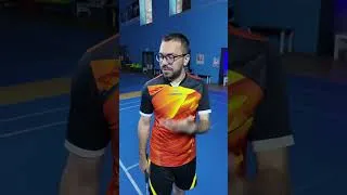 Miniature : Quand ton adversaire ne veut rien savoir au badminton
