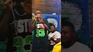 Miniature : Fally Ipupa pharmacie conver Rich Octave