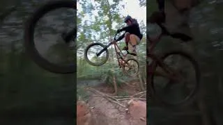 Miniature : 🚀🚀🚀#vtt #mountainbike #vttdescente #riderdordie #vttdh #rideordie🤘🏻 #commencal #rideoride #commencal