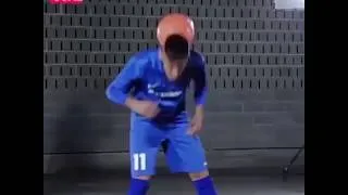 Miniature : NEYMAR EST PRECIS AVEC LES MACHINES  A LAVER