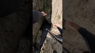 Miniature : est ce que j'ai sauté sur mon pote ou par dessus ? 🤯😭⚰️ #cliffdiving #shorts #extremesports