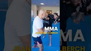 Miniature : Un PIONNIER du MMA donne cours !