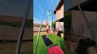 Miniature : Yoga aérien / aerial yoga — séance n°6 🧘‍♂️ Vous me l’avez demandé : j’ai ralenti le timelapse pour