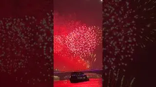 Miniature : Happy New Year 2026 from London 🎊🇬🇧 #london #londoncity #happynewyear #londres