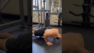 Miniature : LE MEILLEUR EXERCICE POUR EXPLOSER TES PECS