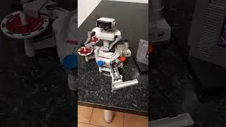 Miniature : Short Test Nintendo NES ROB The Robot