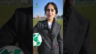 Miniature : Off the pitch, into the fight