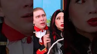 Miniature : POV : Les vampires ont adopté un zombie ! #shorts