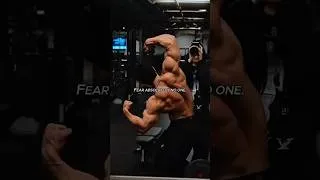 Miniature : FEAR ABSOLUTELY NO ONE (SHORT)