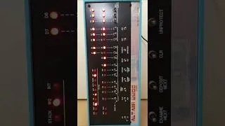 Miniature : ALTAIR 8800 : Binary counter (19 bytes)