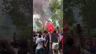 Miniature : L’ambiance monte a pris pour la finale de la ligue des champions à Paris ! #psg #psgarsenal #ucl