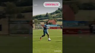 Miniature : Admirez ces deux jolis buts de Iliman Ndiaye à l'entraînement en Allemagne