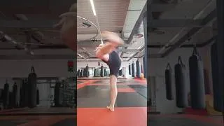Miniature : Inspiration karaté pour le combo de la semaine. #karate #fullcontact #combooftheweek #coaching