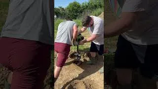Miniature : On creuse les plots à la tarière! #autoconstruction #diy  #smartbuilders #terrasse #composite