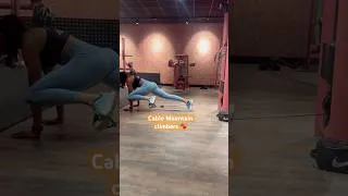 Miniature : Câble Mountain climbers (poulie) #abs #absworkout