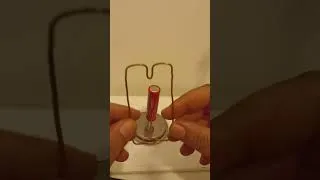 Miniature : Réaliser un moteur avec seulement une pile et un aimant