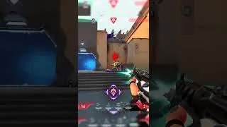 Miniature : 🔥CLUTCH A 0.02 SECONDES 🔥https://www.twitch.tv/therealsp4rgon