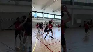 Miniature : Gros match de notre numéro 11  #basketball #nba #betclicelite #sportuniversitaire