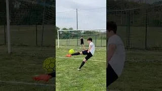 Miniature : Devine qui est le joueur ? ⚽️🔥 #starfreestyle #football