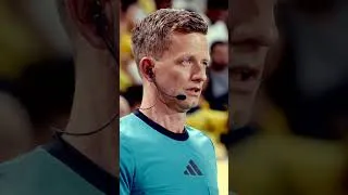 Miniature : 𝑫𝑰𝑨𝑰𝑻𝑰𝑻𝑰𝑺* 🇬🇷 L’arbitre en grec. #football  #footballfans  #footballvideo  #pov  #referee
