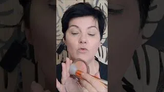 Miniature : LE produit de l'été .... signé TOO FACED et la Sun Bunny Bronzer #shortvideo
