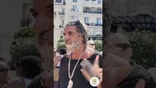 Miniature : J’AI ESSAYÉ D’INTERVIEWER ZEUS 🤯  #argent #riche #shorts