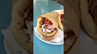 Miniature : La meilleure pita gyros d’Athènes? #shorts #athènes #grèce #streetfood #food