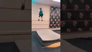 Miniature : Entraînement d’un catcheur saut de la 3eme corde #wwe #catch #wrestling #wwefan #entrainement #aew