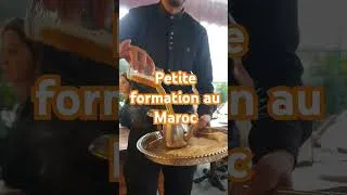 Miniature : Petite formation survie au Maroc. Le thé passage obligatoire