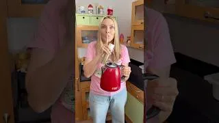 Miniature : Prank de l’eau bouillante 😂