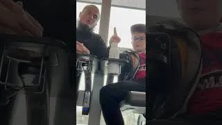 Miniature : Quelques mots en direct de l’aéroport de LOS ANGELES, on rentre en 🇫🇷… 2/2