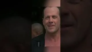 Miniature : Bruce Willis a joué dans la série Friends totalement gratuit #behindthescenes #film