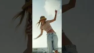 Miniature : Coastal Dancer — Built for Flow