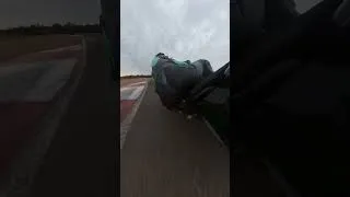 Miniature : Petit tour tout en douceur au guidon de ma R6 sur le circuit de Dijon 😍