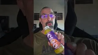 Miniature : J’ai testé le CIAO Kombucha de Squeezie ! ( ça vaut quoi ? ) #CIAO #squeezie #kombucha #shorts #test
