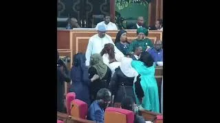 Miniature : 🚨 Assemblée sous haute tension : Abdou Mbow évacué par les FDS