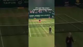 Miniature : When journalist Matthias Stach hit a tweener after a fake smash against Roger Federer (Halle 2015)