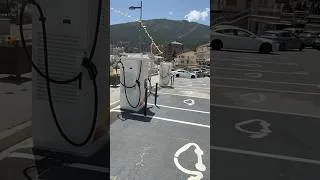 Miniature : Une histoire de montagne.. #tesla # #memes #electriccar # #humor #charger