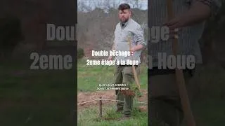 Miniature : Double bêchage : 2eme étape à la houe #savoirfaire #agriculture #jardin