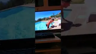 Miniature : FAIL DE INOXTAG DANS LA PISCINE EN CORSE DES CROÛTONS 😂😭