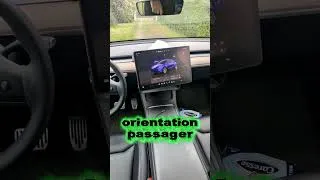 Miniature : Rotule pour orienter l'écran de sa Tesla