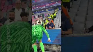 Miniature : Le PSG GAGNE la Ligue des Champions pour la première fois et la FÊTE est ÉPIQUE