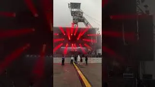 Miniature : 🎶 Malgré une météo menaçante, le festival Les Sons de la Mine a bien démarré ce vendredi soir au Pu