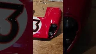 Miniature : Montage de la Ferrari 330 P4 1/8 par Altaya N°97 et 98