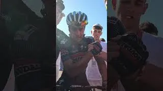 Miniature : Mikel Landa's emotional return to victory after 5 years 🥹🇪🇸 | La Vuelta 2026