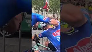 Miniature : Mathieu van der Poel's raw emotion after winning 🥹🇳🇱