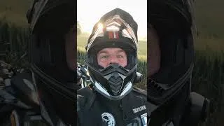 Miniature : pour vous souhaiter un bon matin ensoleillée 🏍️🤘🤘 #moto #soleil #normandie #vache