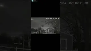 Miniature : SHORT-OVNI-Capture caméra de  surveillance de 2 Objets volant New Jersey Dec 2024